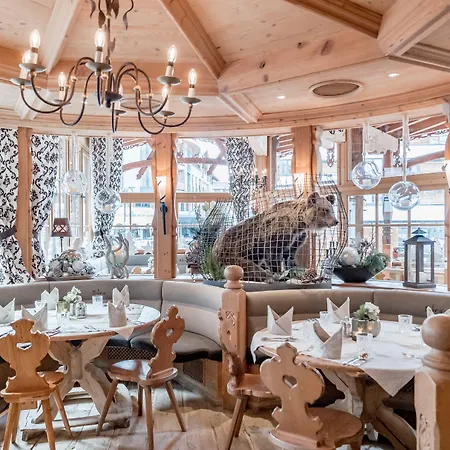 Sport- Und Genusshotel Silvretta Hotel 5*