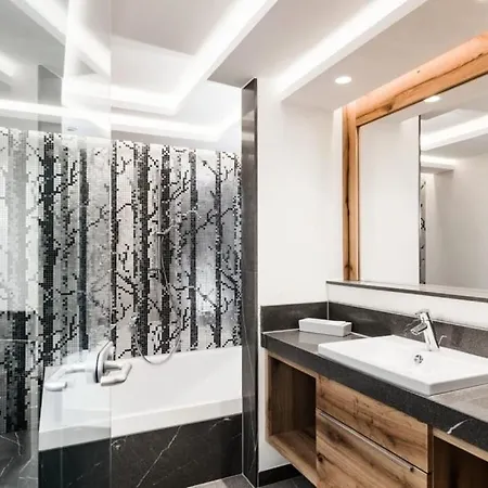 Sport- Und Genusshotel Silvretta イシュグル